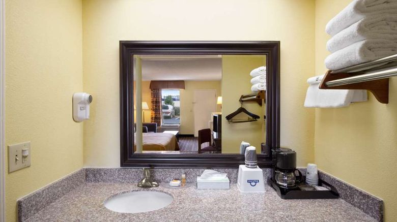 <b>Days Inn Richburg Room</b>. Images powered by <a href="https://iceportal.shijigroup.com/" title="IcePortal" target="_blank">IcePortal</a>.