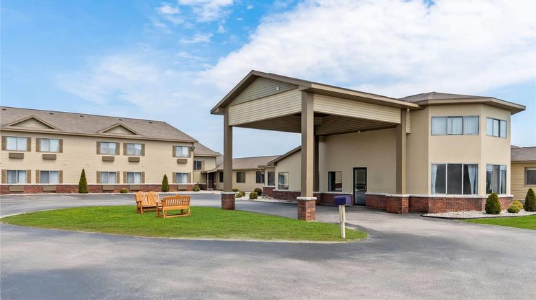 Days Inn Alpena Exterior. Images powered by <a href="https://iceportal.shijigroup.com" target="_blank" rel="noopener">Ice Portal</a>.