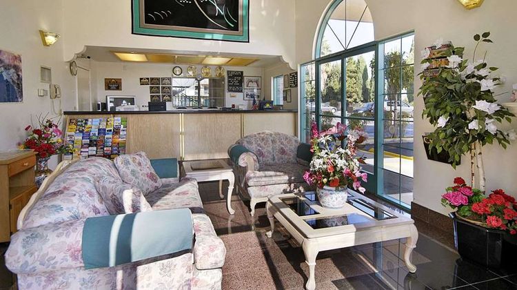Days Inn Riverside Tyler Mall Lobby