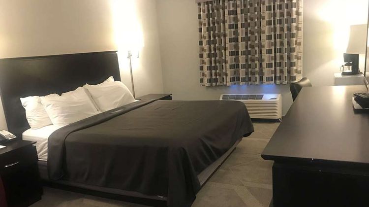 Days Inn by Wyndham Conneaut Room