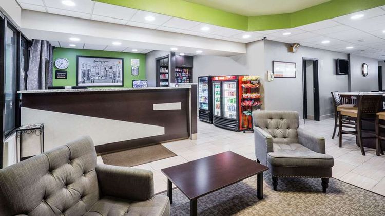 Super 8 Knoxville/West Lobby