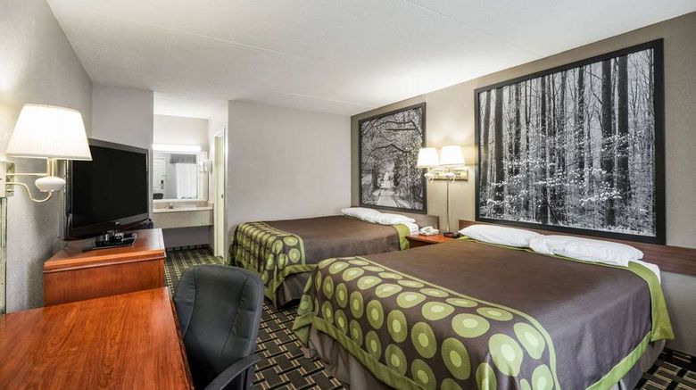 <b>Super 8 Knoxville/West Room</b>. Images powered by <a href="https://iceportal.shijigroup.com/" title="IcePortal" target="_blank">IcePortal</a>.