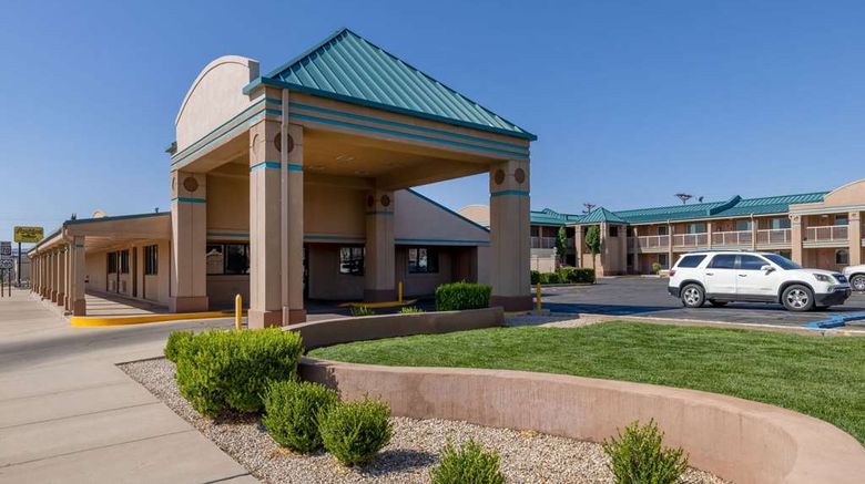 <b>Days Inn Roswell Exterior</b>. Images powered by <a href="https://iceportal.shijigroup.com/" title="IcePortal" target="_blank">IcePortal</a>.