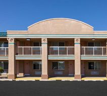 Days Inn Roswell Exterior