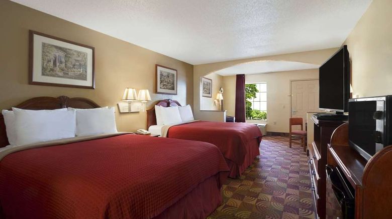 <b>Days Inn  & Suites Tuscaloosa University Room</b>. Images powered by <a href="https://iceportal.shijigroup.com/" title="IcePortal" target="_blank">IcePortal</a>.