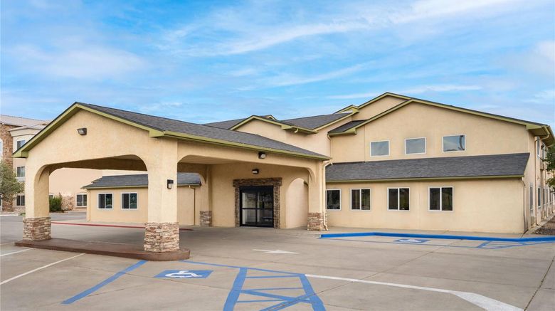 Days Inn Las Vegas Exterior. Images powered by <a href="https://iceportal.shijigroup.com" target="_blank" rel="noopener">Ice Portal</a>.