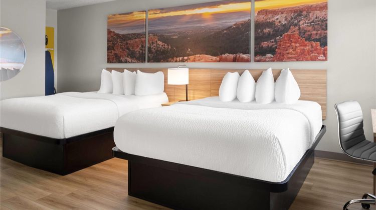 Days Inn Las Vegas Room