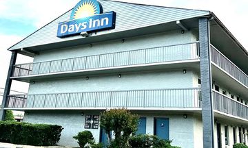 Days Inn Charlotte Northlake