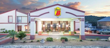Super 8 Kerrville Exterior