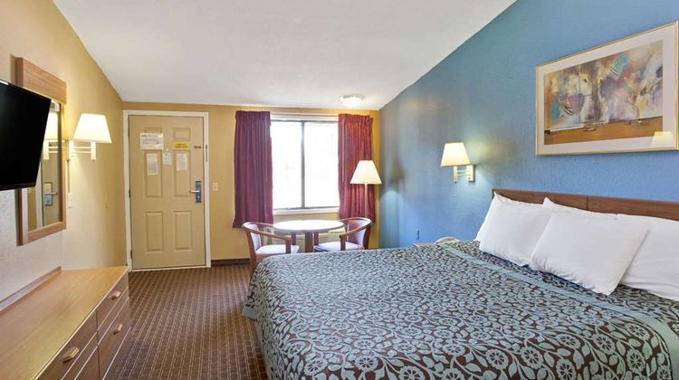 Days Inn Lawrenceville Room