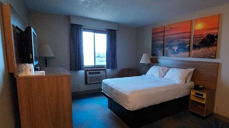 <b>Days Inn Willmar Room</b>. Images powered by <a href="https://iceportal.shijigroup.com/" title="IcePortal" target="_blank">IcePortal</a>.