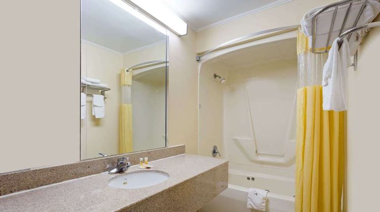 Days Inn Clinton Room