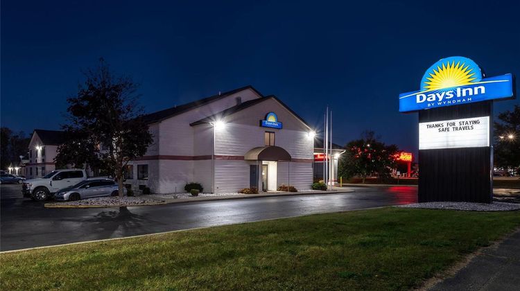 Days Inn Hillsdale Exterior