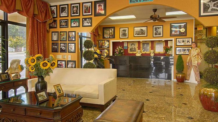 Days Inn Memphis at Graceland Lobby