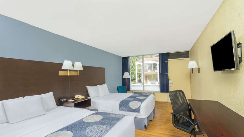 <b>Days Inn Statesville Room</b>. Images powered by <a href="https://iceportal.shijigroup.com/" title="IcePortal" target="_blank">IcePortal</a>.