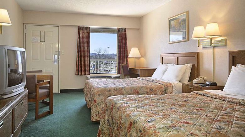 <b>Days Inn Apple Valley Sevierville Room</b>. Images powered by <a href="https://iceportal.shijigroup.com/" title="IcePortal" target="_blank">IcePortal</a>.