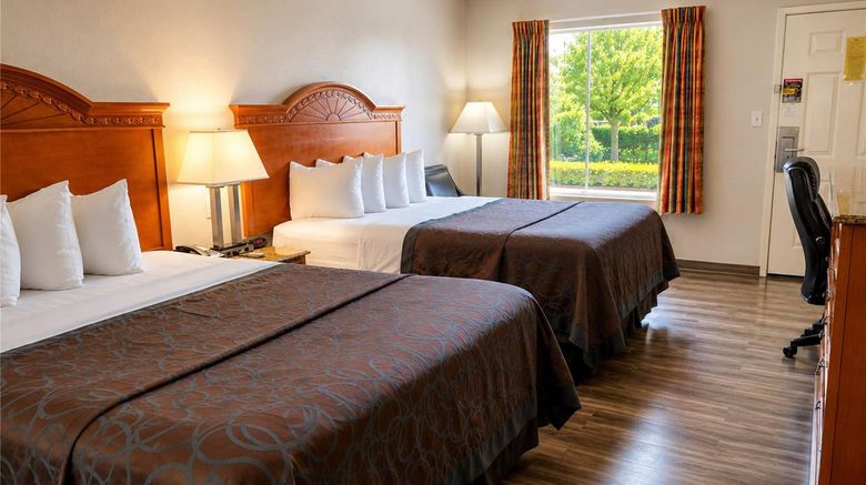 <b>Days Inn Apple Valley Sevierville Room</b>. Images powered by <a href="https://iceportal.shijigroup.com/" title="IcePortal" target="_blank">IcePortal</a>.