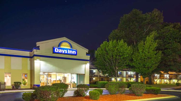 Days Inn Portage Exterior