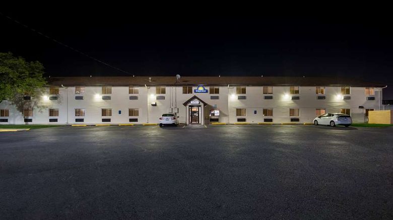 <b>Days Inn Ankeny - Des Moines Exterior</b>. Images powered by <a href="https://iceportal.shijigroup.com/" title="IcePortal" target="_blank">IcePortal</a>.