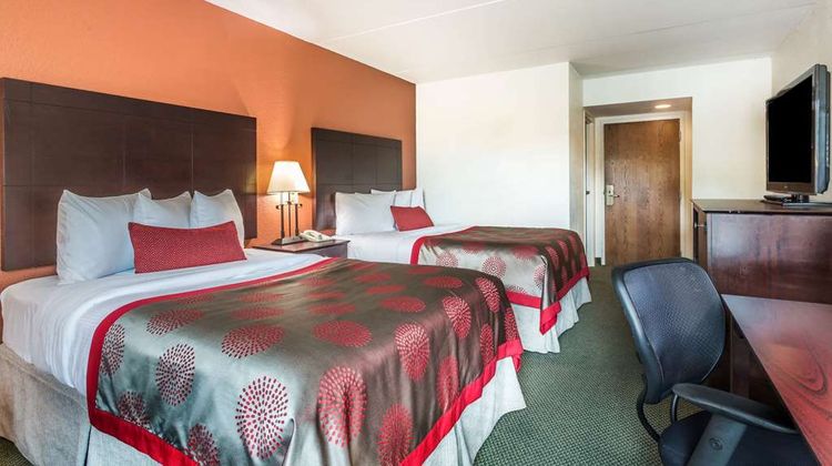 Ramada Luling Room