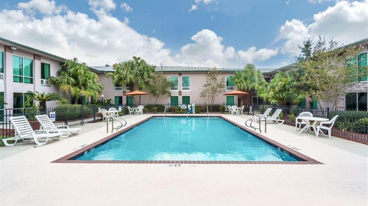 Ramada Luling Pool