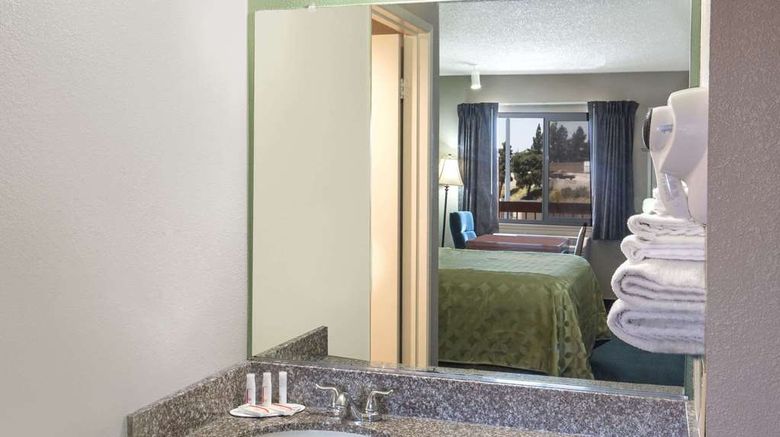 <b>Days Inn Ontario Airport Room</b>. Images powered by <a href="https://iceportal.shijigroup.com/" title="IcePortal" target="_blank">IcePortal</a>.
