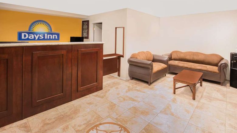 <b>Days Inn Ontario Airport Lobby</b>. Images powered by <a href="https://iceportal.shijigroup.com/" title="IcePortal" target="_blank">IcePortal</a>.