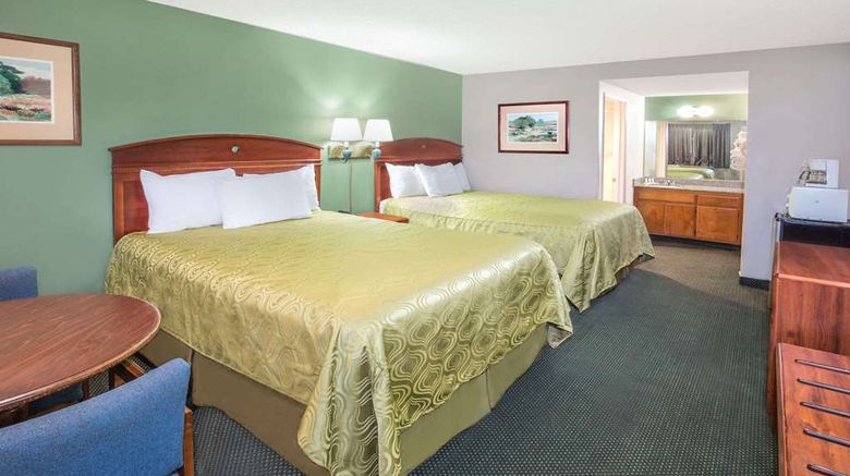 <b>Days Inn Ontario Airport Room</b>. Images powered by <a href="https://iceportal.shijigroup.com/" title="IcePortal" target="_blank">IcePortal</a>.