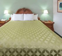 Days Inn Ontario Airport Room