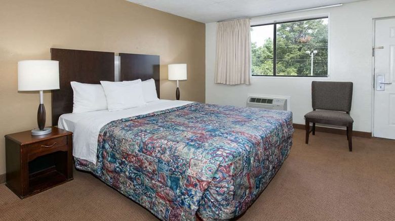 <b>Knights Inn Longview Suite</b>. Images powered by <a href="https://iceportal.shijigroup.com/" title="IcePortal" target="_blank">IcePortal</a>.