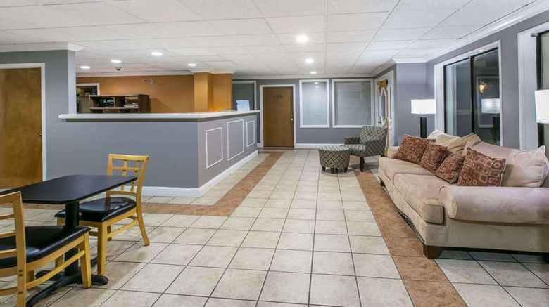 <b>Knights Inn Longview Lobby</b>. Images powered by <a href="https://iceportal.shijigroup.com/" title="IcePortal" target="_blank">IcePortal</a>.