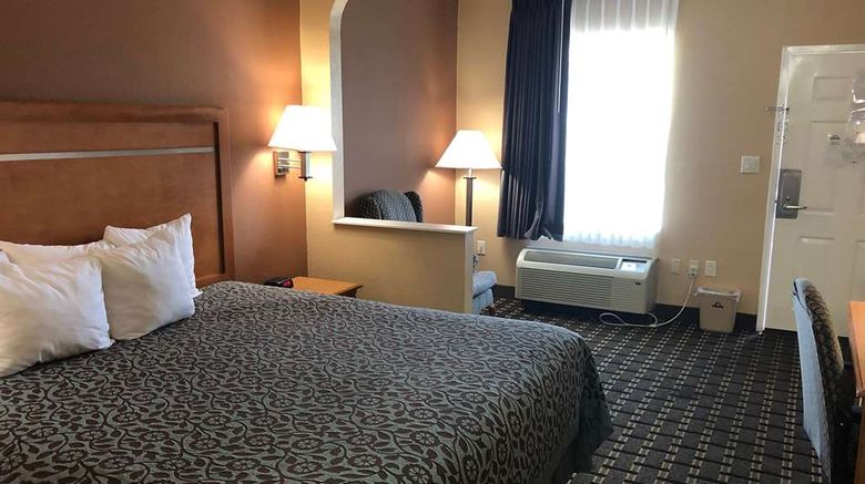 <b>Days Inn Columbus Room</b>. Images powered by <a href="https://iceportal.shijigroup.com/" title="IcePortal" target="_blank">IcePortal</a>.