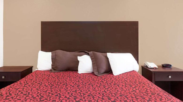 <b>Days Inn Arcadia Room</b>. Images powered by <a href="https://iceportal.shijigroup.com/" title="IcePortal" target="_blank">IcePortal</a>.