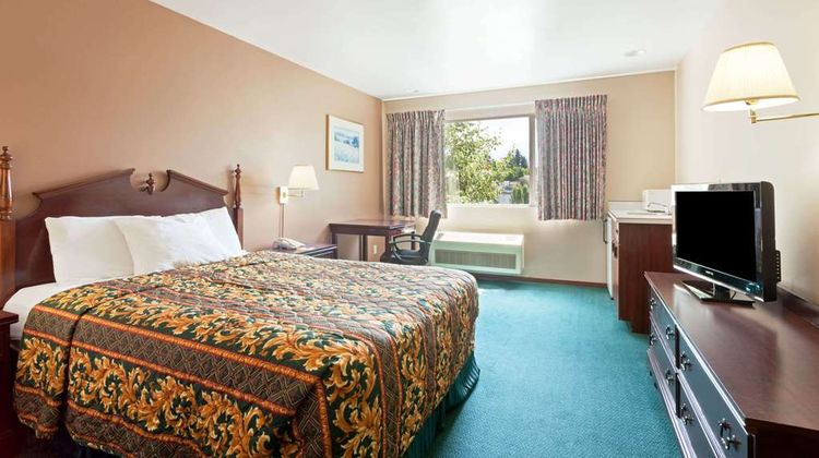 Days Inn SeaTac Airport Suite