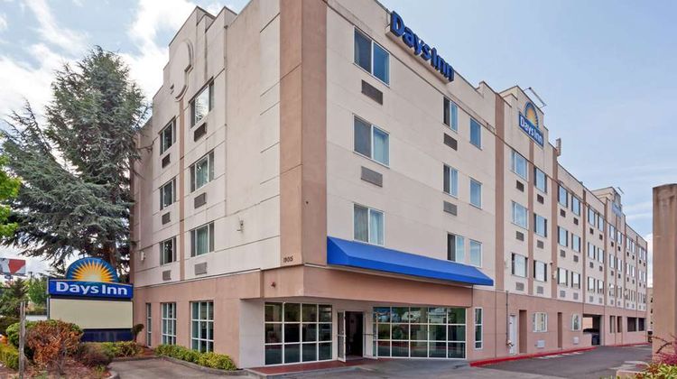 Days Inn SeaTac Airport Exterior