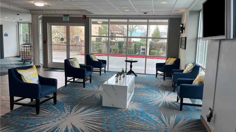 Days Inn SeaTac Airport Lobby