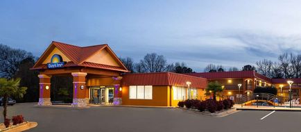 Days Inn by Wyndham Forsyth Exterior