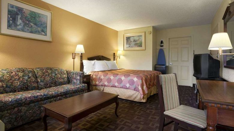 <b>Days Inn Airport Nashville East Room</b>. Images powered by <a href="https://iceportal.shijigroup.com/" title="IcePortal" target="_blank">IcePortal</a>.