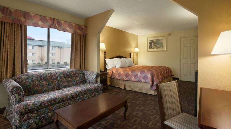 Days Inn Airport Nashville East Suite