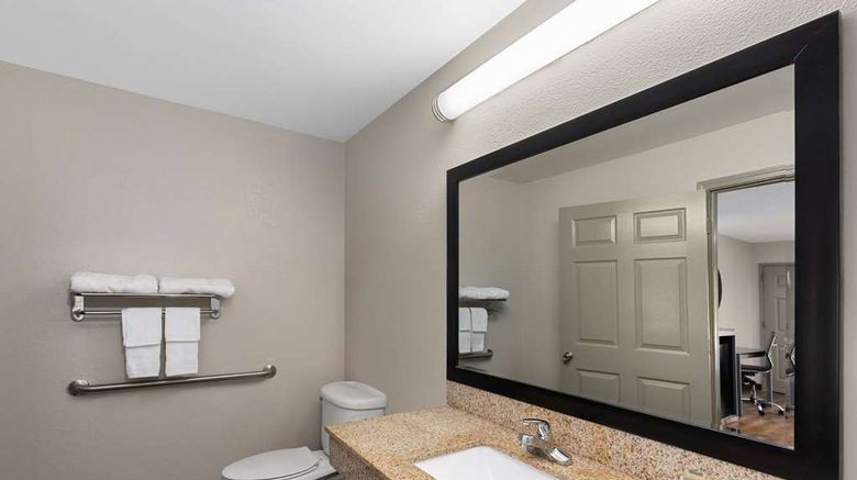 <b>Days Inn Childersburg Room</b>. Images powered by <a href="https://iceportal.shijigroup.com/" title="IcePortal" target="_blank">IcePortal</a>.
