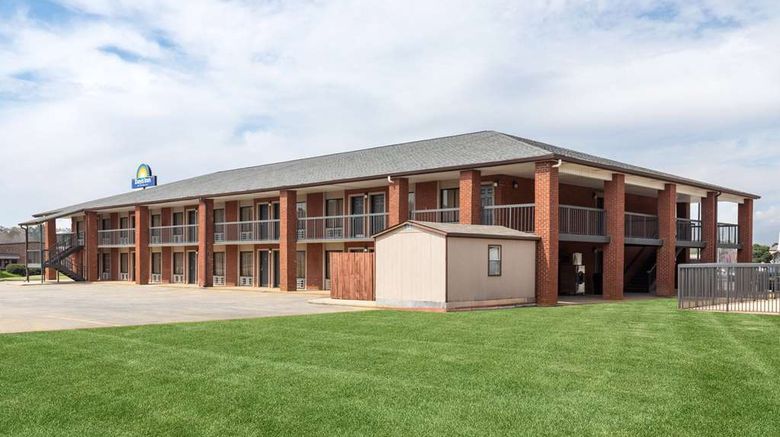 <b>Days Inn Childersburg Exterior</b>. Images powered by <a href="https://iceportal.shijigroup.com/" title="IcePortal" target="_blank">IcePortal</a>.