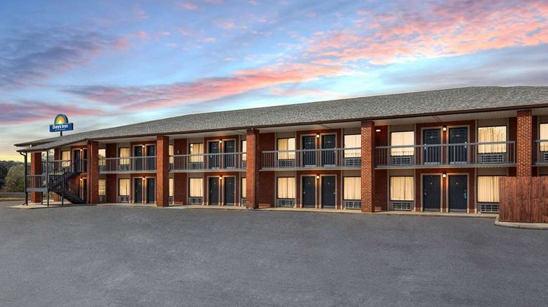 <b>Days Inn Childersburg Exterior</b>. Images powered by <a href="https://iceportal.shijigroup.com/" title="IcePortal" target="_blank">IcePortal</a>.
