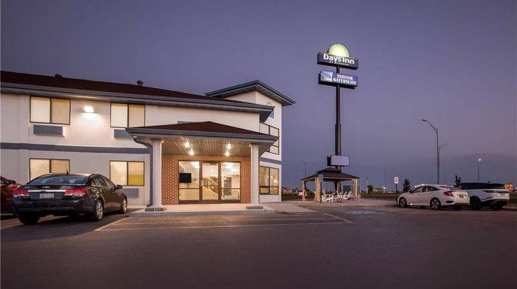 Days Inn Mitchell Exterior