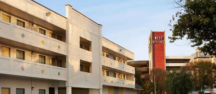 Hotel Bo, a Days Inn by Wyndham Exterior