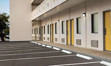 Hotel Bo, a Days Inn by Wyndham