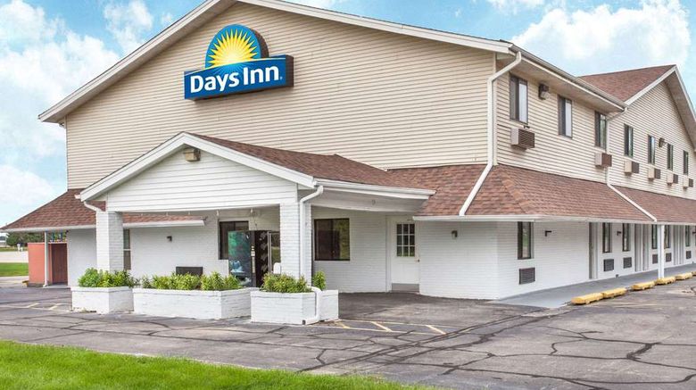 Days Inn Farmer City Exterior. Images powered by <a href="https://iceportal.shijigroup.com" target="_blank" rel="noopener">Ice Portal</a>.