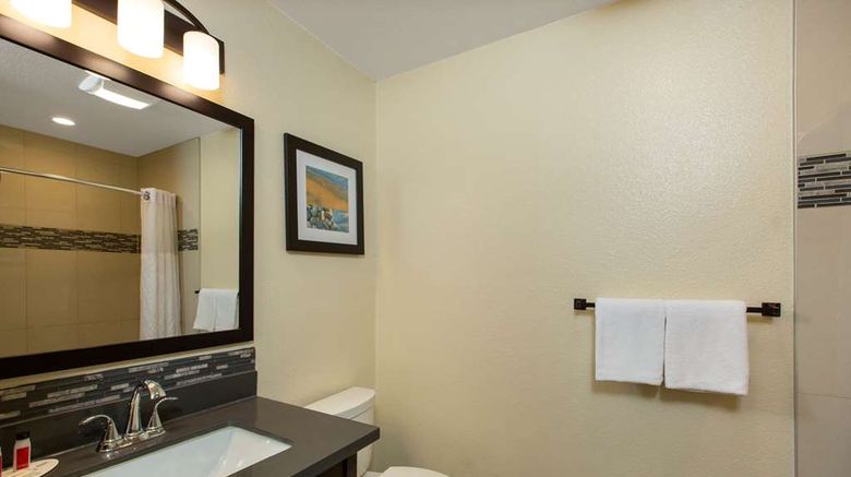 <b>Days Inn Monterey Fishermans Wharf Aquar Room</b>. Images powered by <a href="https://iceportal.shijigroup.com/" title="IcePortal" target="_blank">IcePortal</a>.