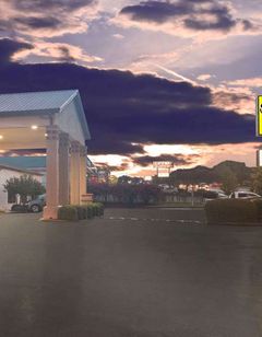 Super 8 Oxford