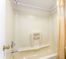Days Inn Cornelia Room