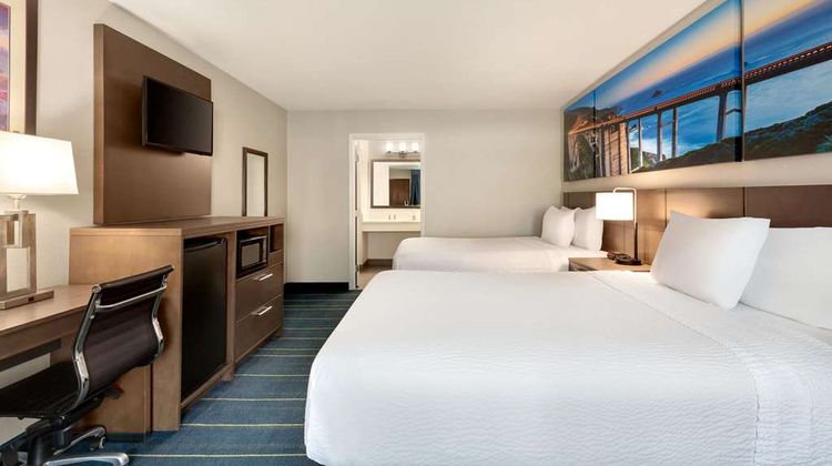 Days Inn & Suites Anaheim at Disneyland Room